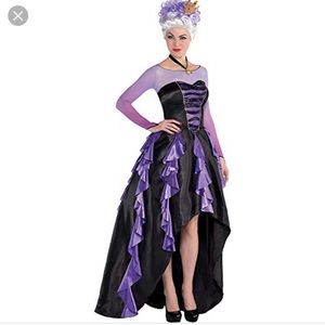 Ursula costume and wig, size medium (6-8)